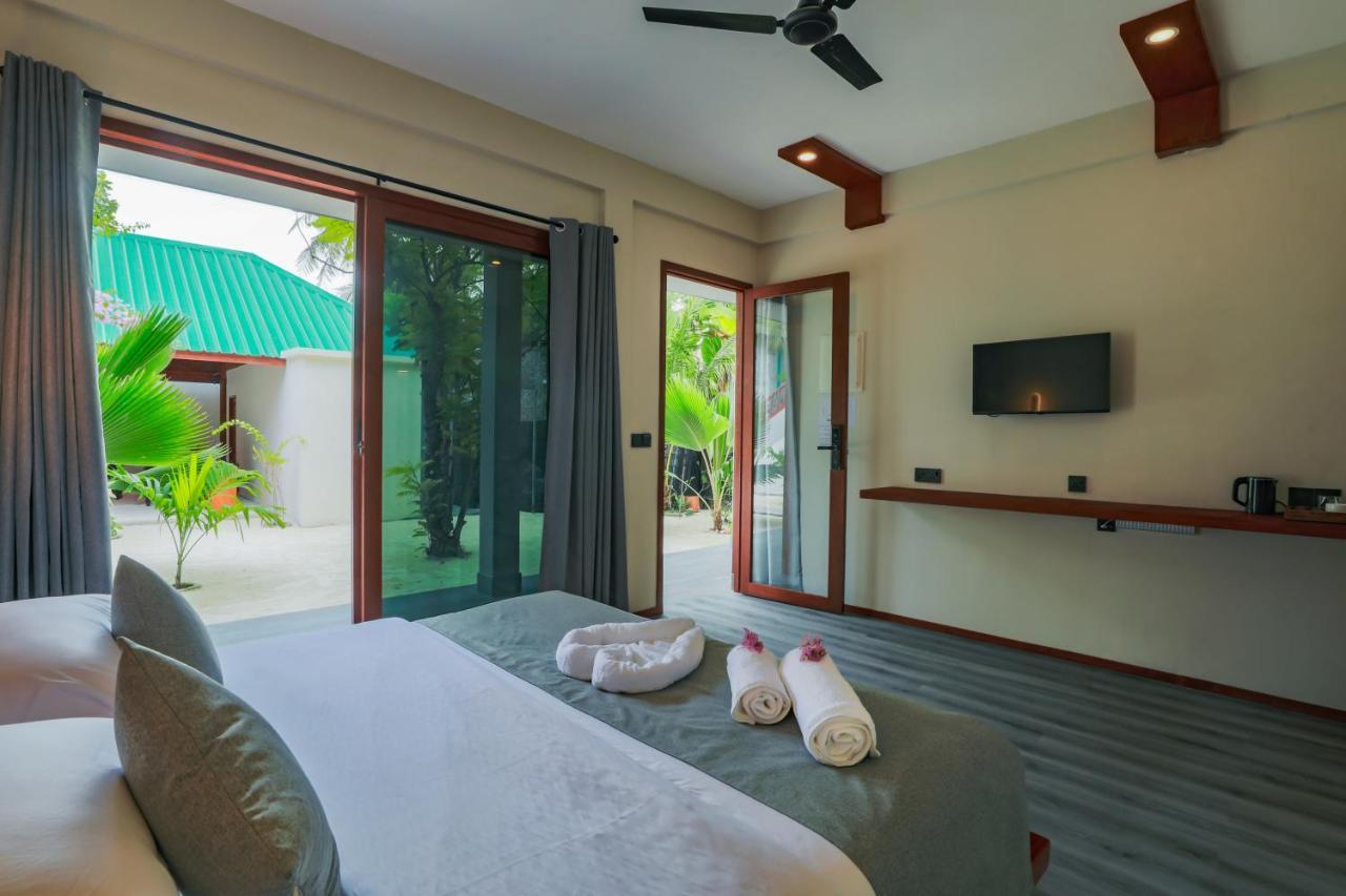 Sunny Breeze View Hotel Hangnaameedhoo Exterior photo