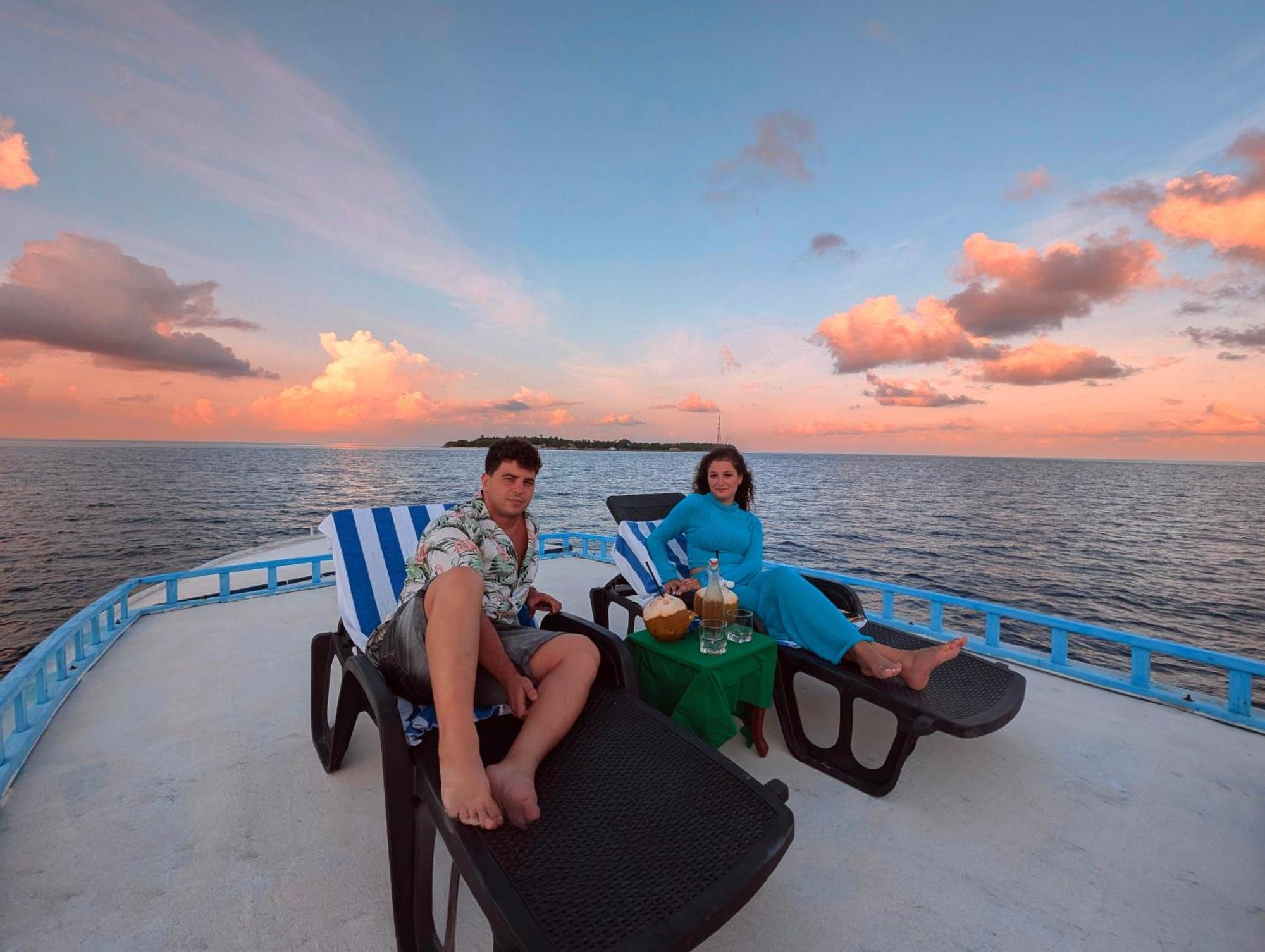 Sunny Breeze View Hotel Hangnaameedhoo Exterior photo